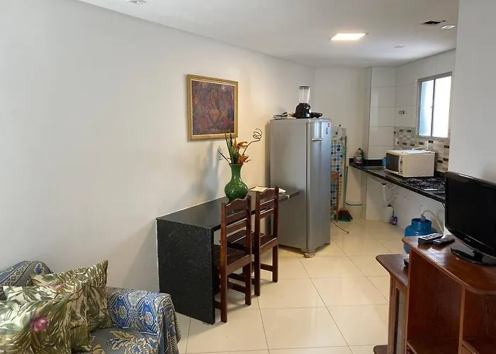 Quarto E Sala Bem Localizado